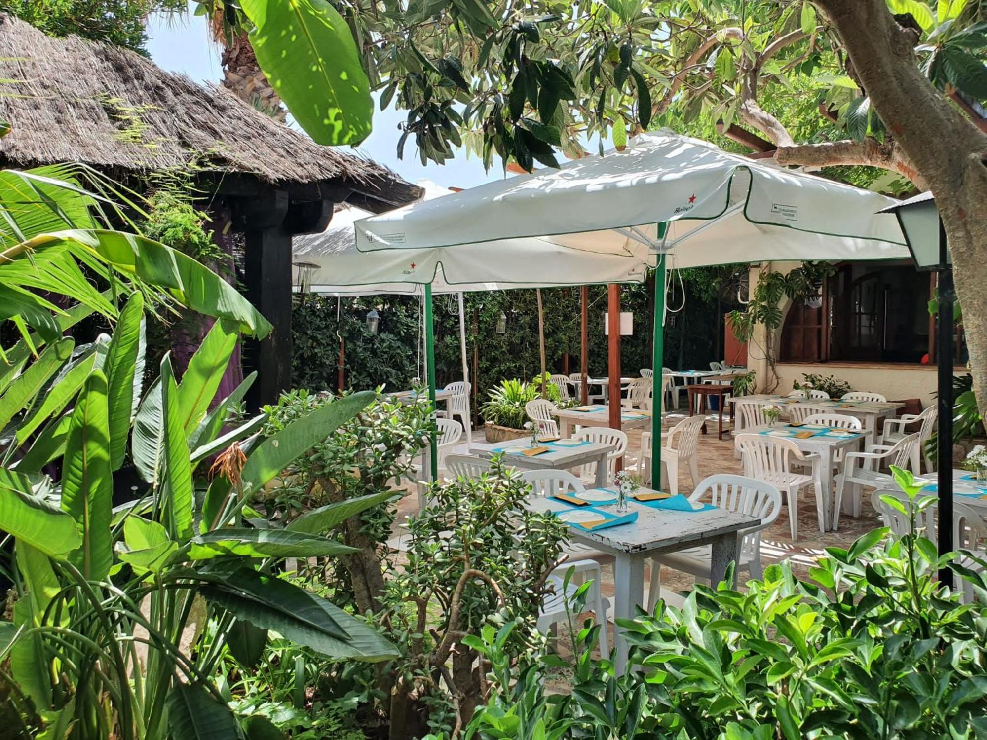 Hostal Mi Campana Дения Екстериор снимка