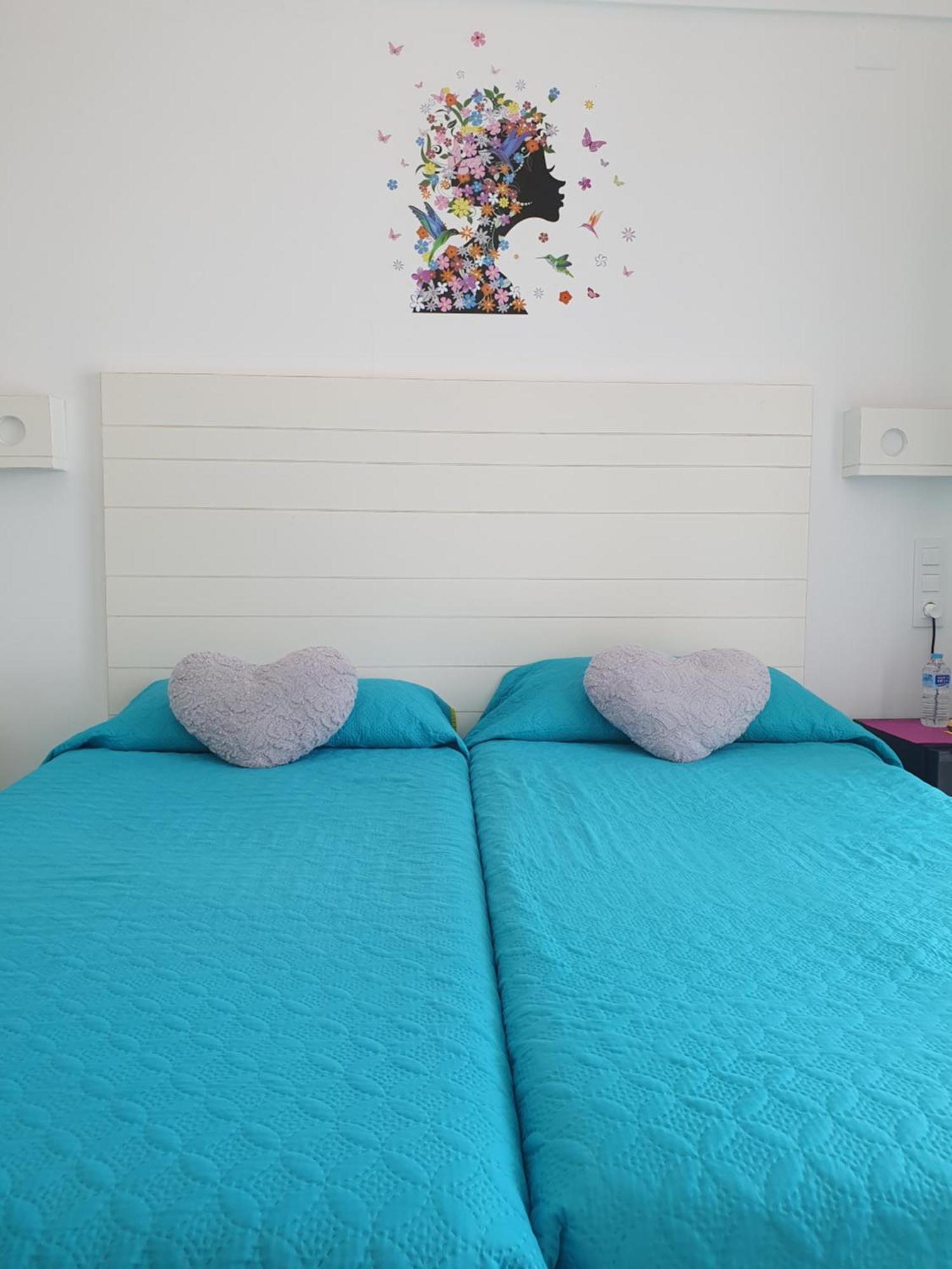 Hostal Mi Campana Дения Екстериор снимка