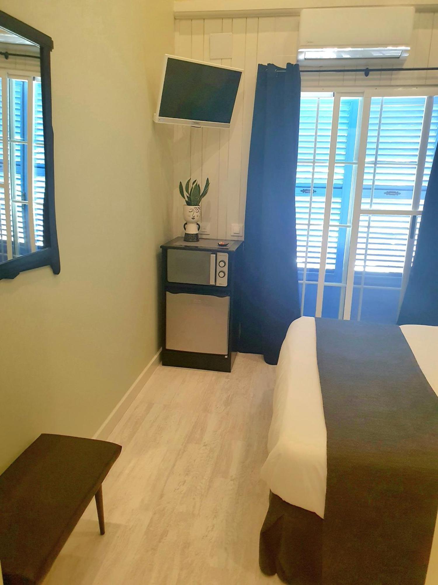 Hostal Mi Campana Дения Екстериор снимка
